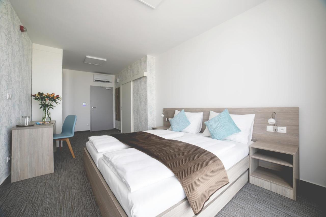 Hotel Hendi Centrum Piest'any Exteriér fotografie