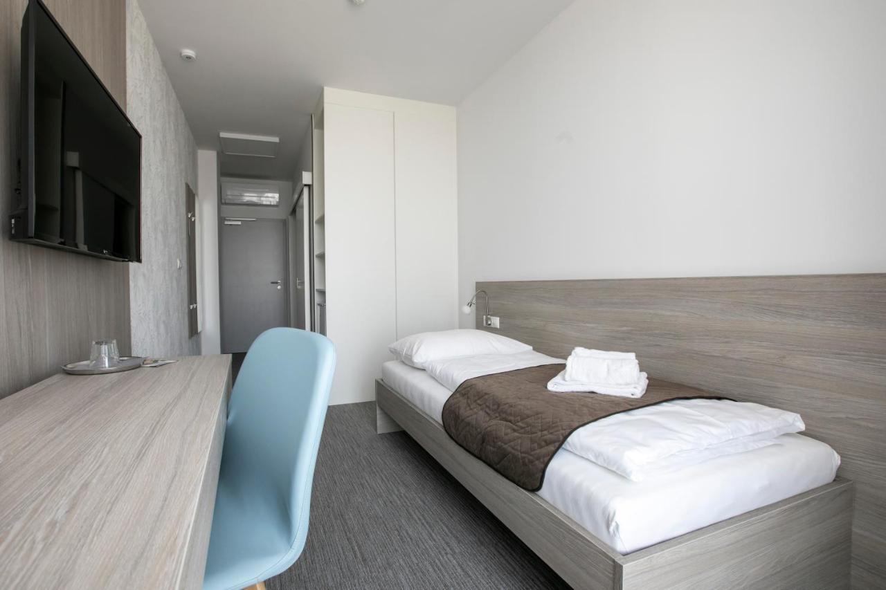 Hotel Hendi Centrum Piest'any Exteriér fotografie